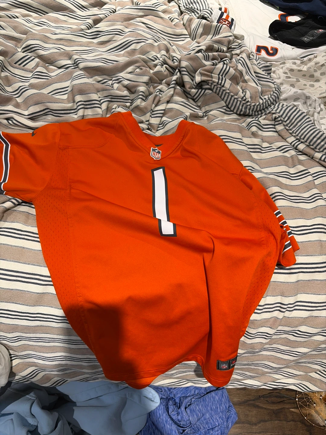 Chicago Bears Justin Fields #1 Jersey - photo 2