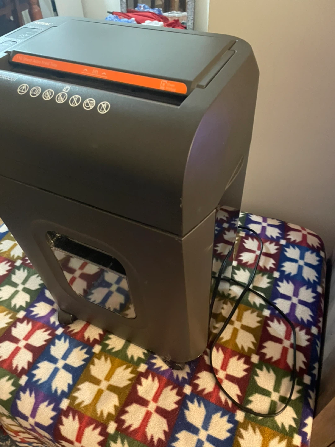 ROYAL SF910 Microcut Shredder - photo 3