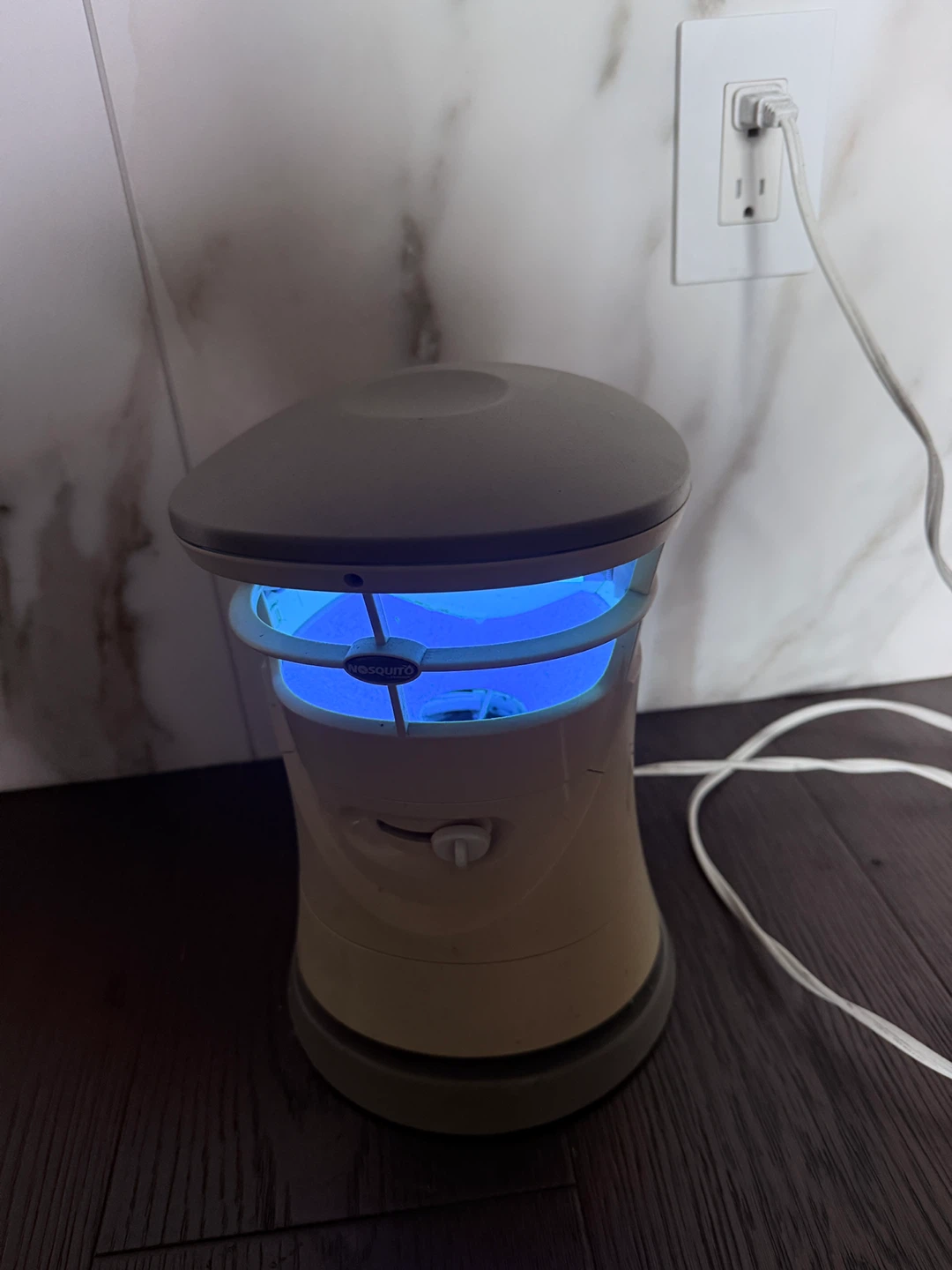 Electric Mosquito Trap - photo 2