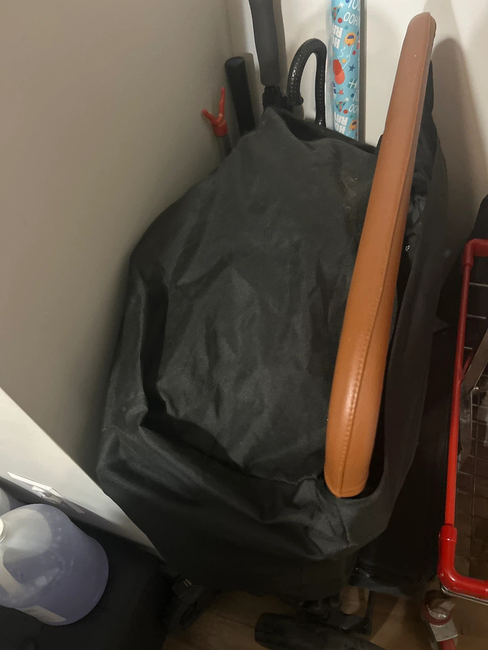 Black Shopping Cart with Brown Handle - photo 2