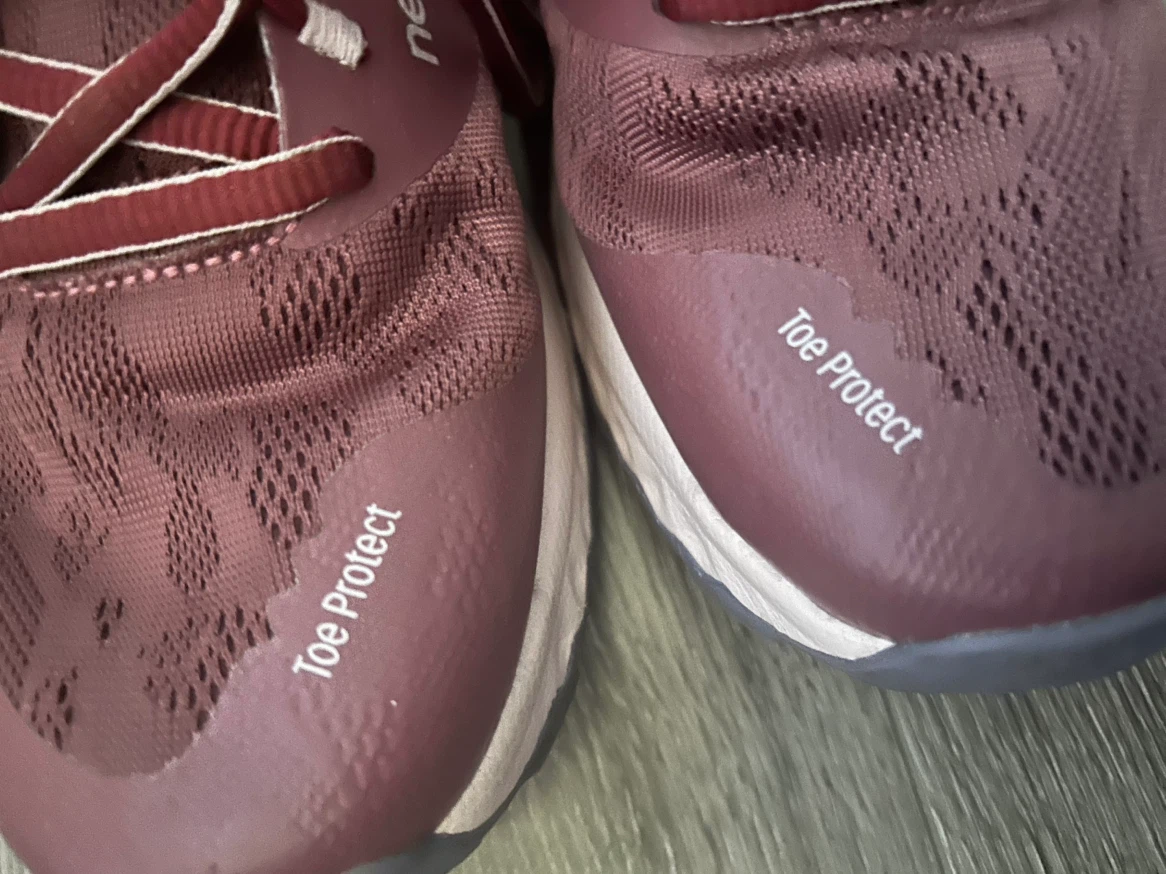 Women’s New Balance runners size 12 - photo 3