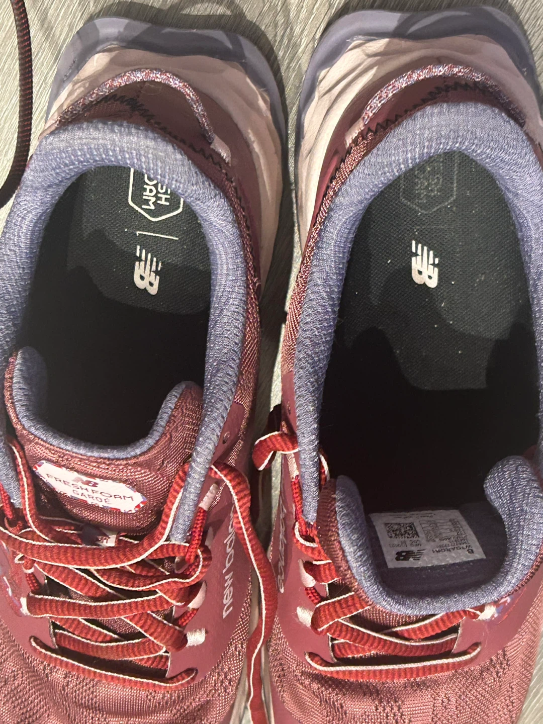 Women’s New Balance runners size 12 - photo 5