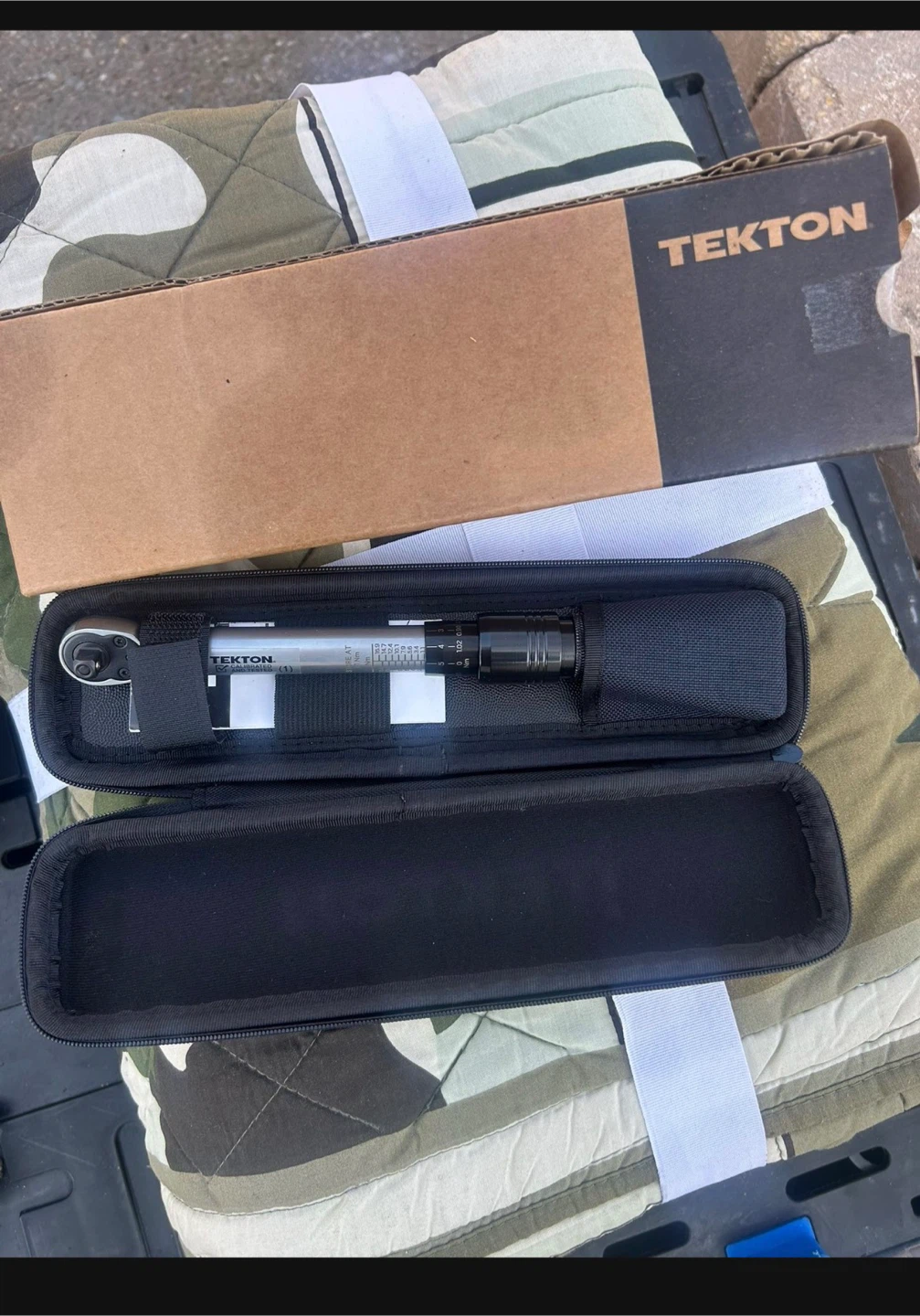 TEKTON Torque Wrench with Case