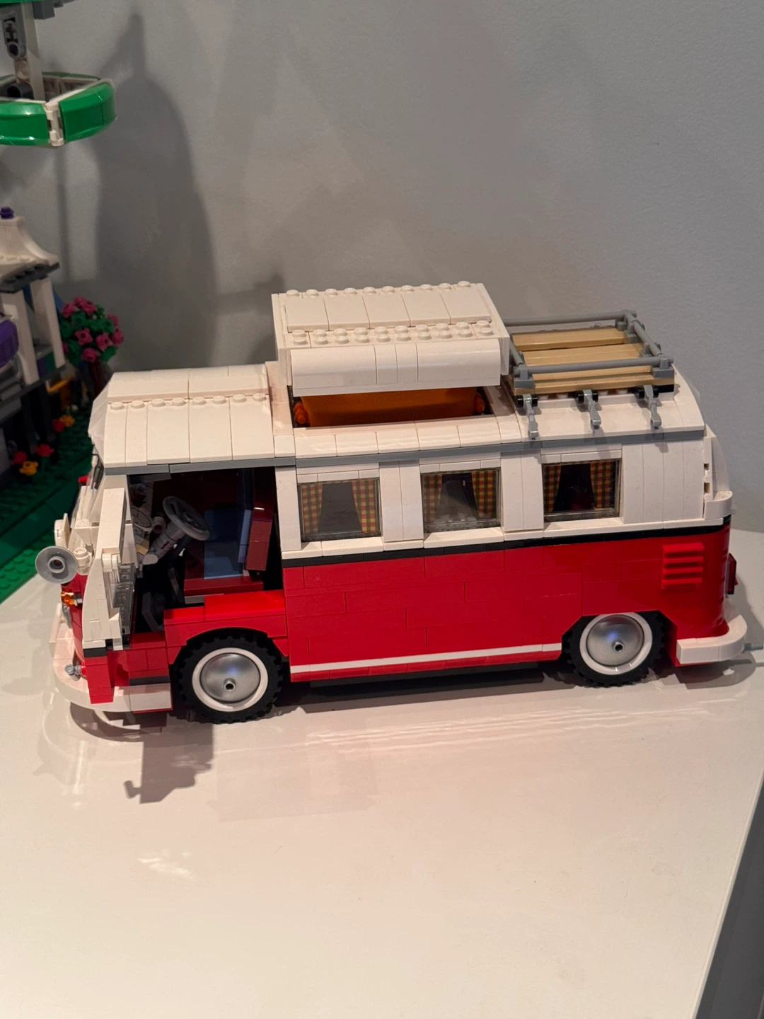 LEGO Creator Expert Volkswagen T1 Camper Van (10220) - photo 3