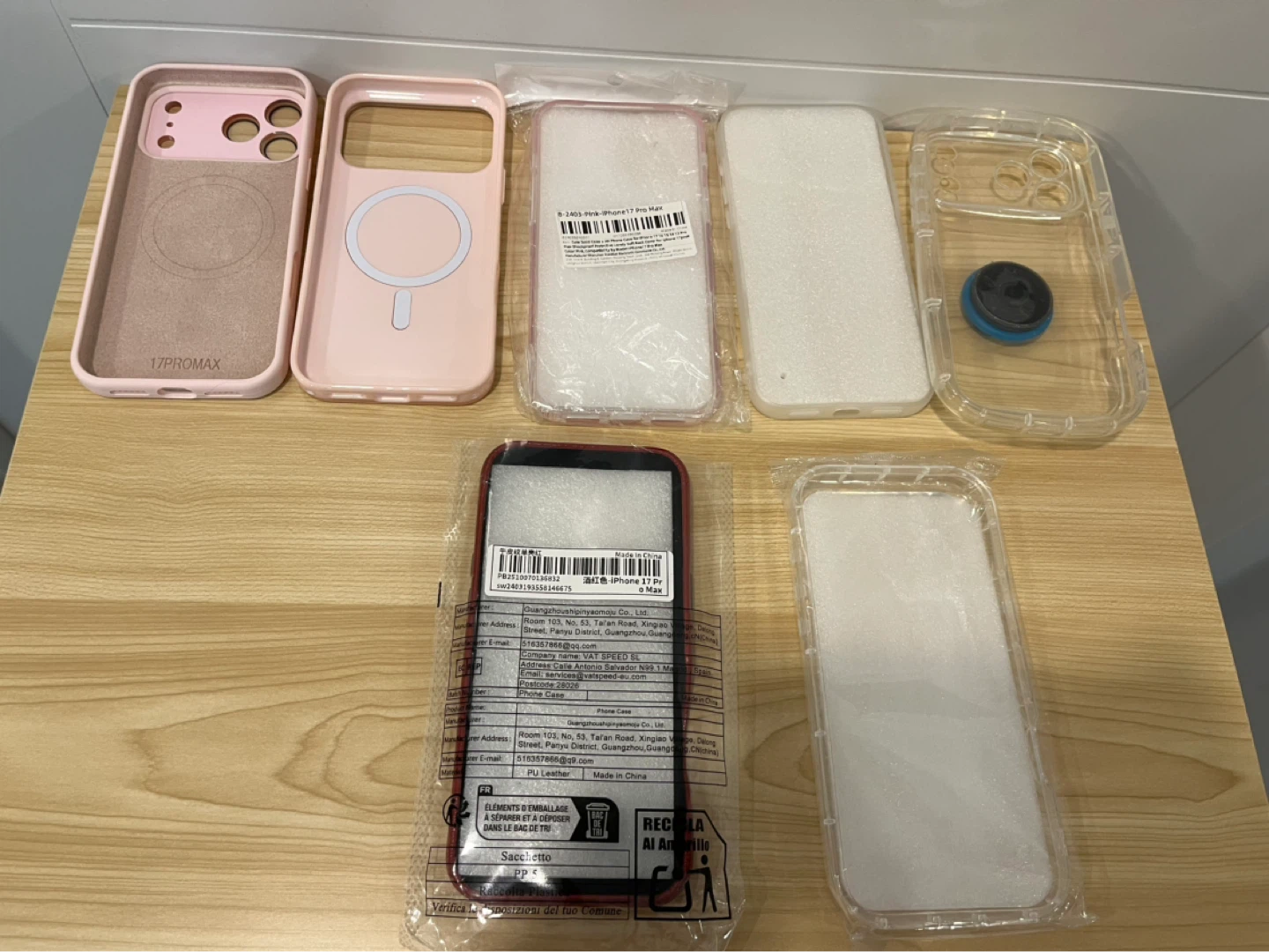 iPhone 17 Pro Max cases - photo 2