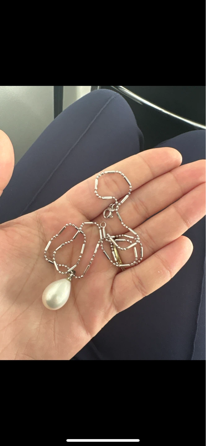 Pearls Pendant Necklace