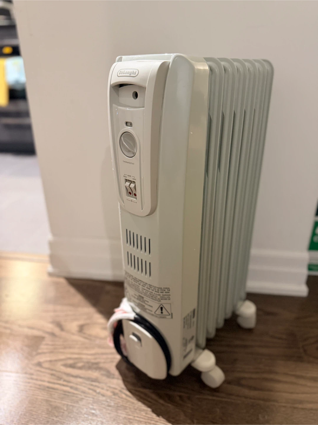 DeLonghi Oil-Filled Radiator Heater- Excellent Condition