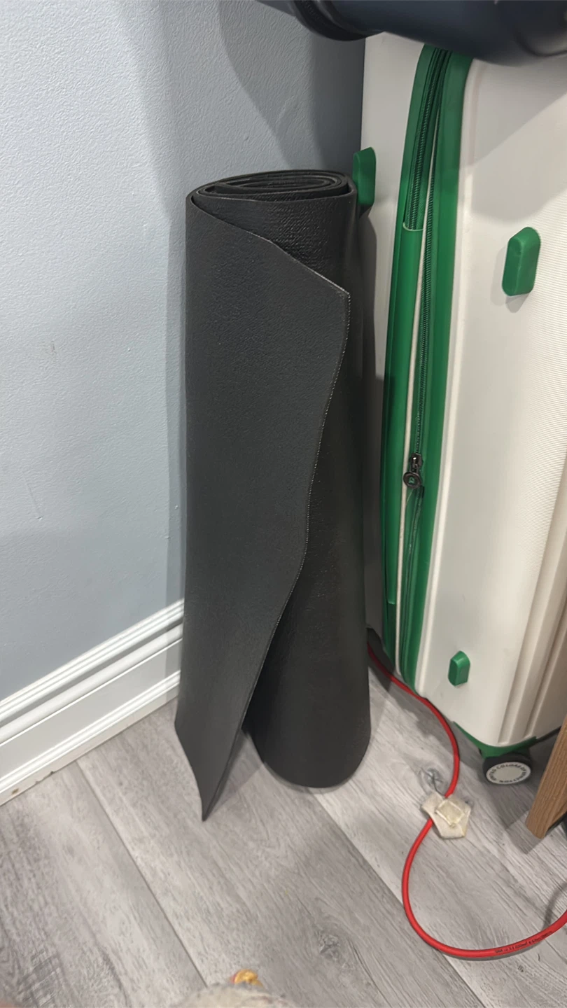 Black Yoga Mat