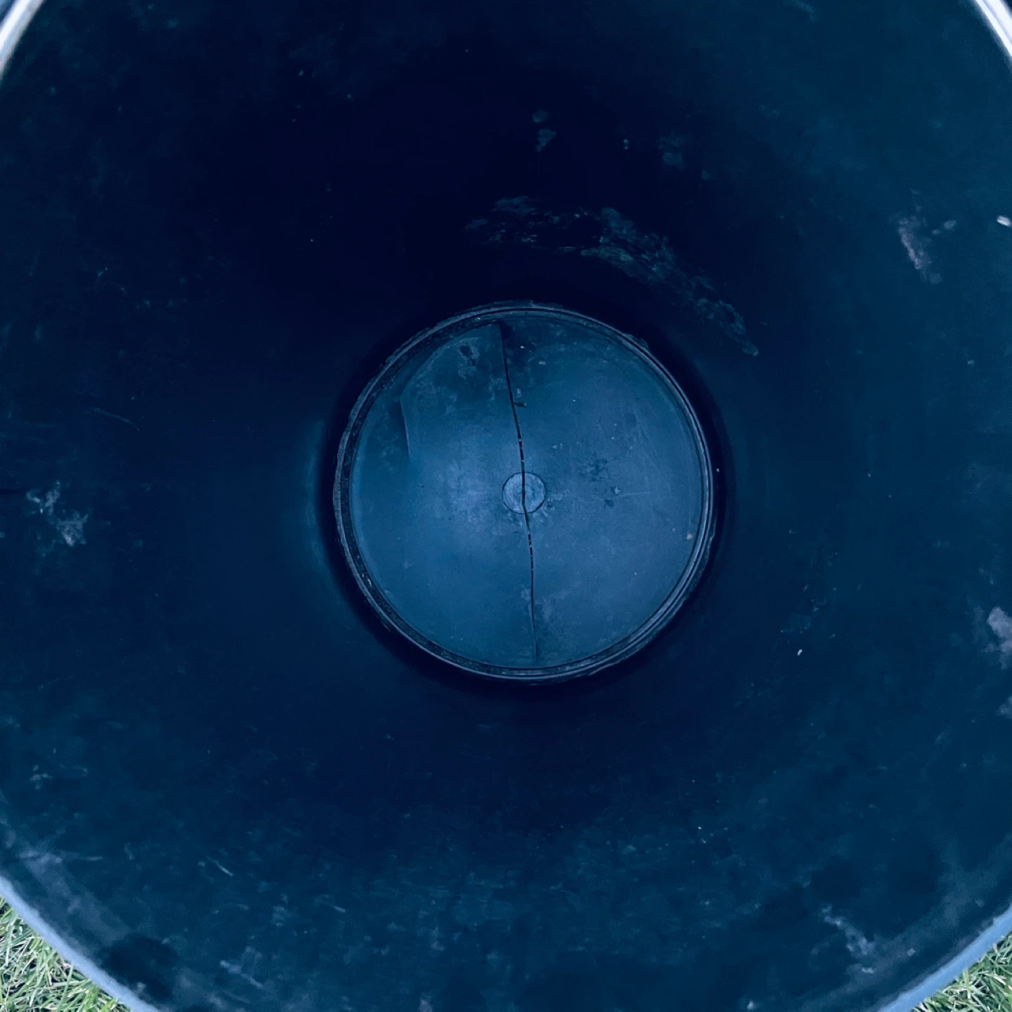 Stainless Steel Step Trash Can - photo 5