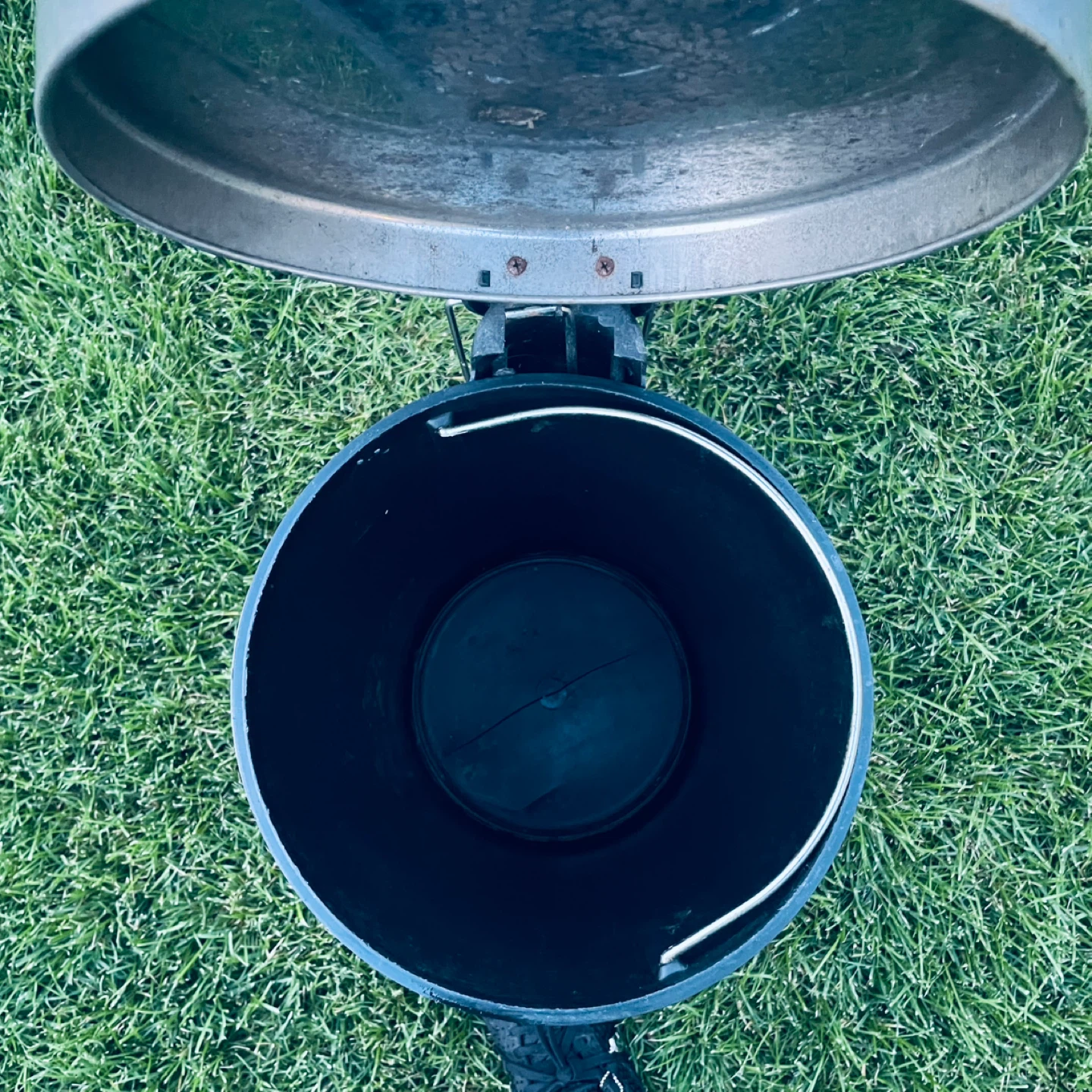 Stainless Steel Step Trash Can - photo 3