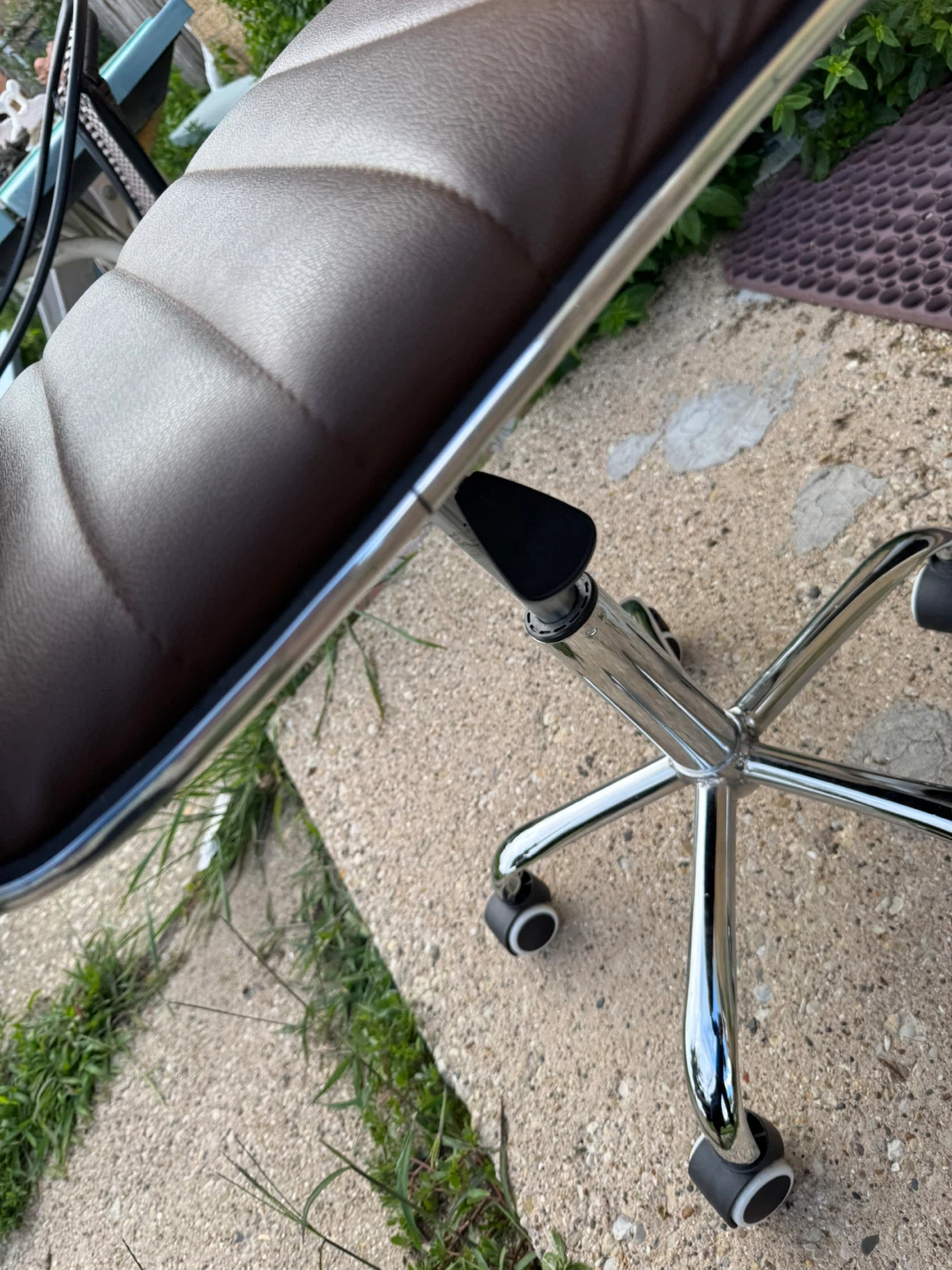 Brown Faux Leather Office Chair with Wheels - photo 3