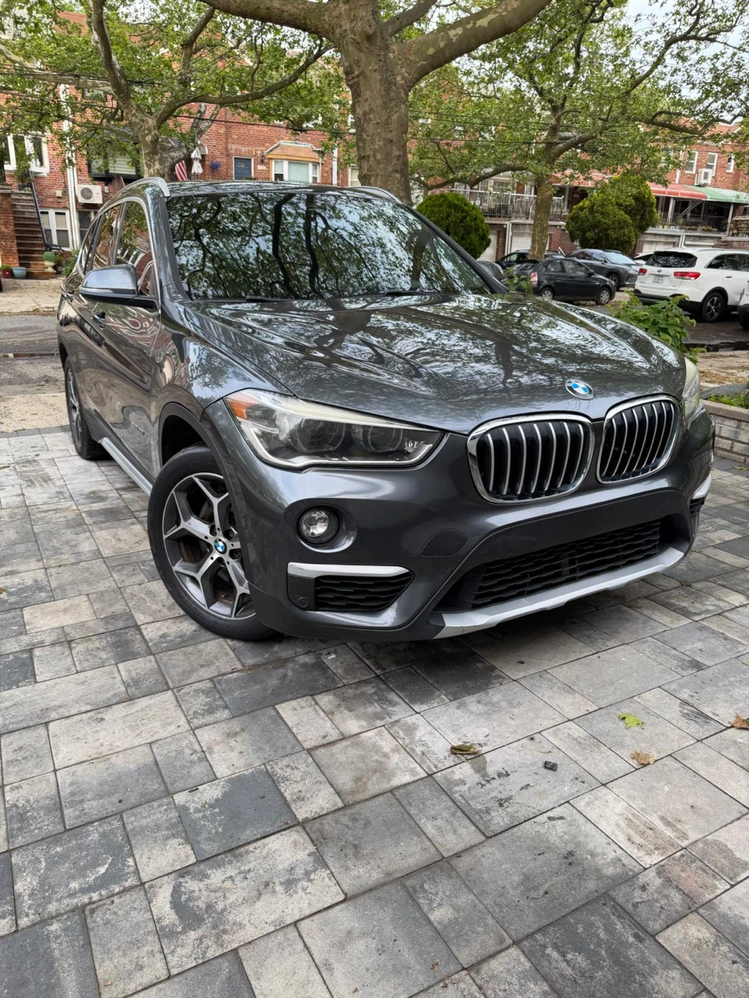 Gray BMW X1 SUV - photo 2