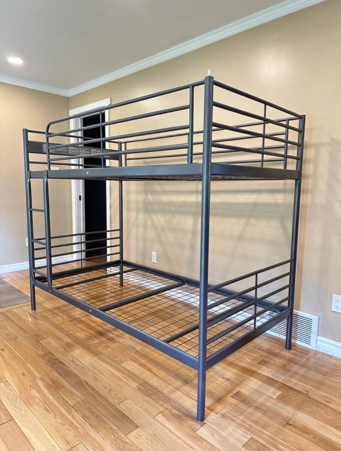 IKEA SVARTA Bunk Bed in Good Condition (CAN DELIVER) - photo 3
