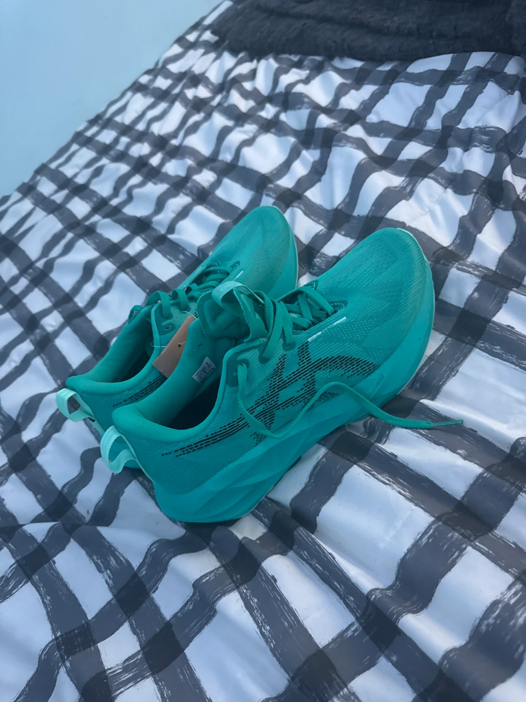 Running shoes