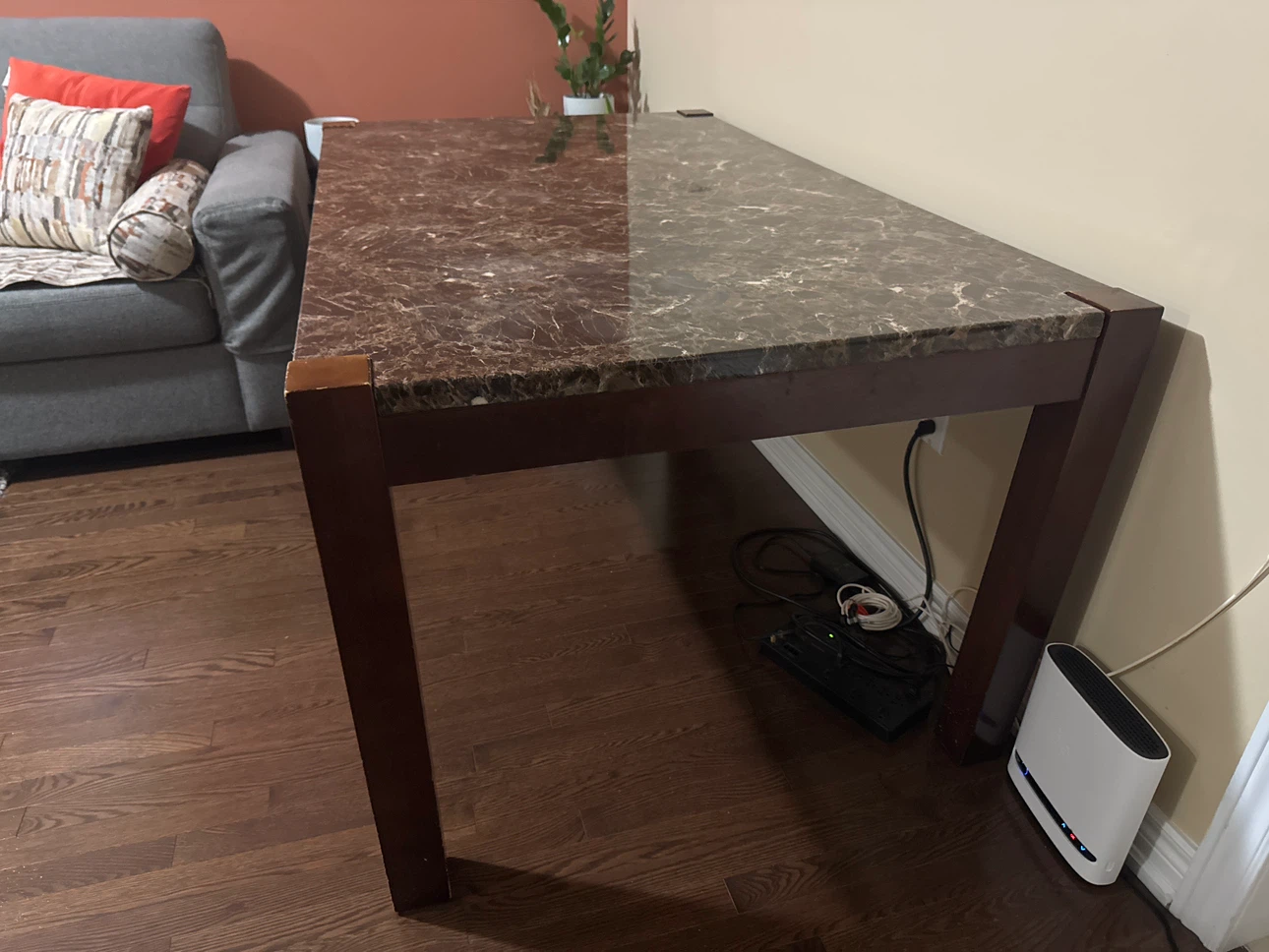 Selling - photo 2