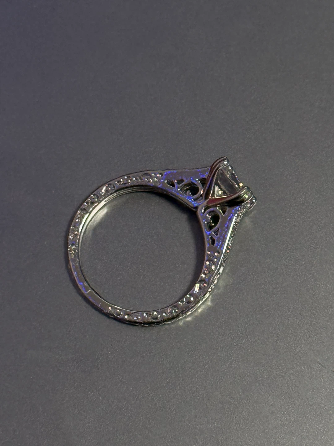 ‼️DECLUTTER‼️ Sparkly Ring 💍 - photo 4