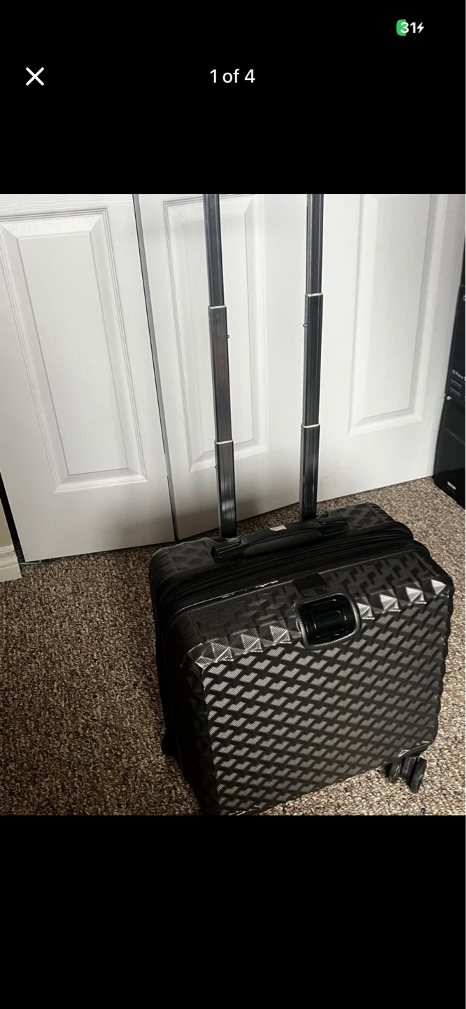 Black Geometric Pattern Spinner Suitcase