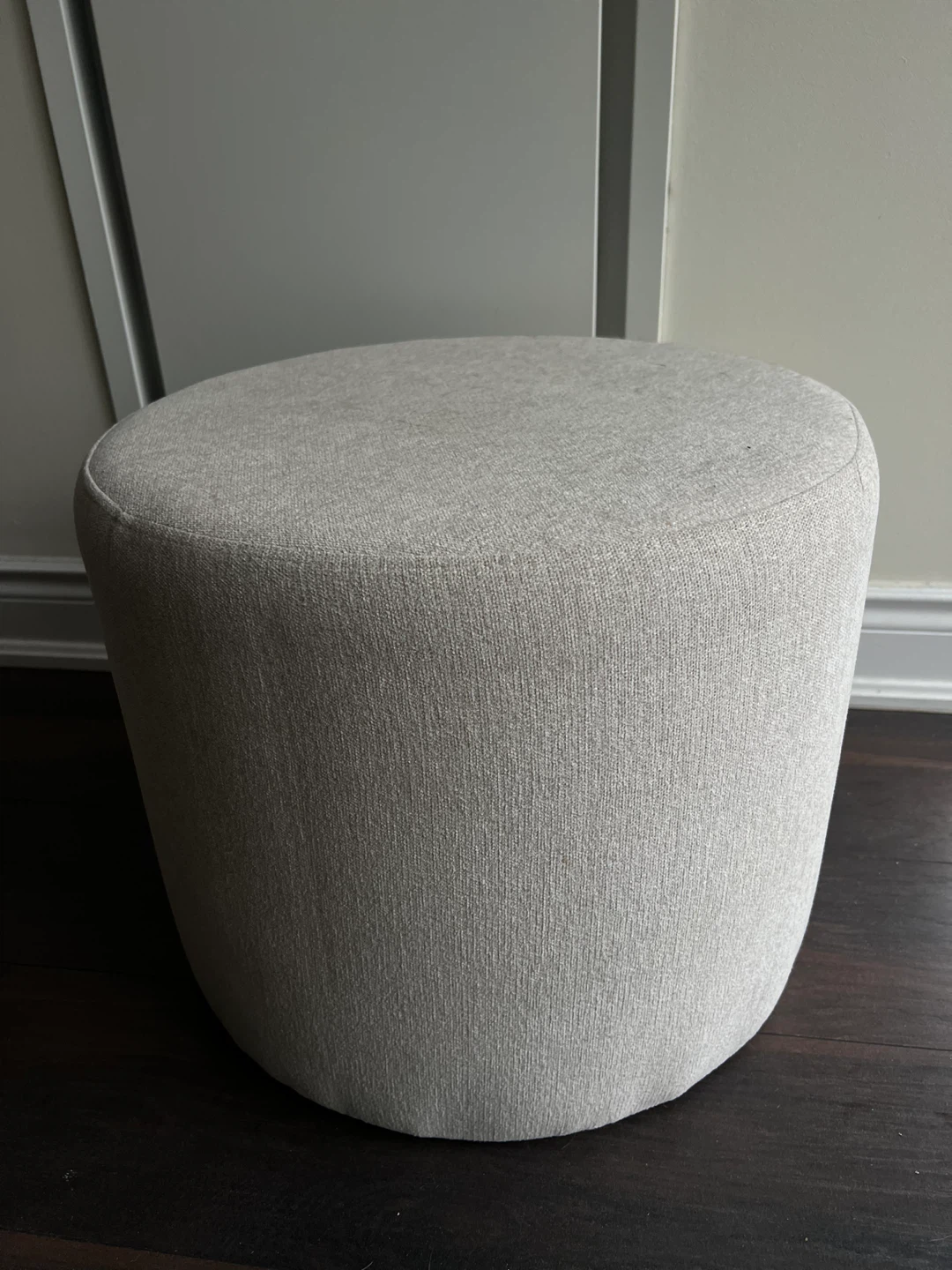 Modern Round Side Table with Ottoman - photo 4