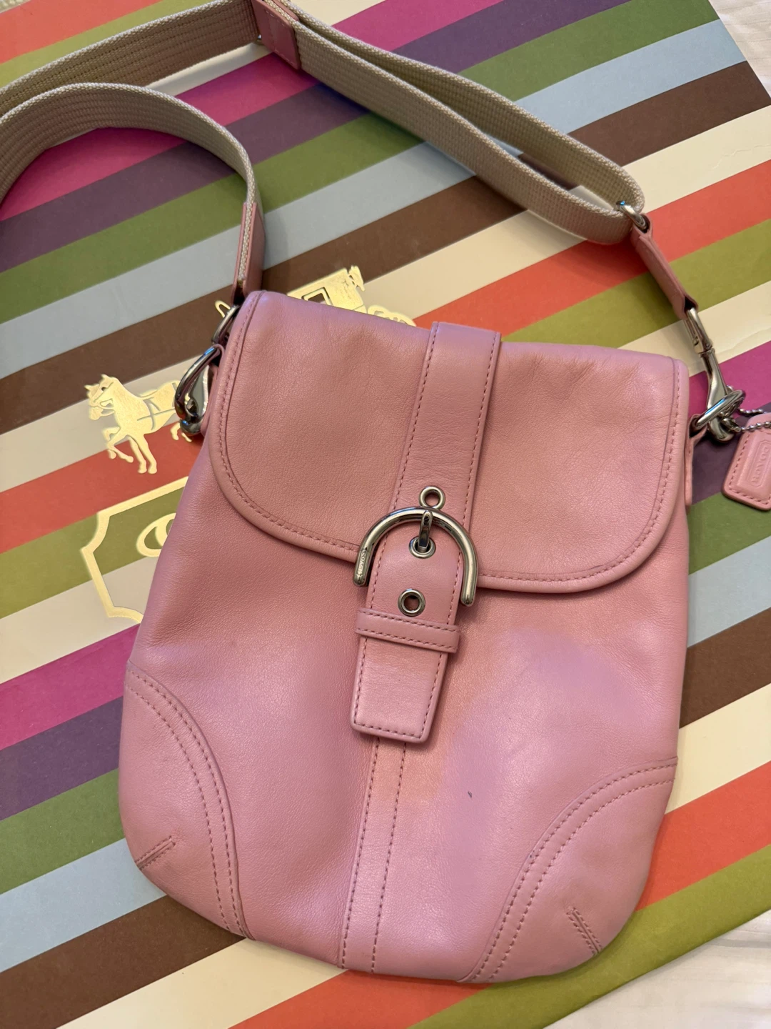 Vintage Y2K Coach pink leather crossbody bag