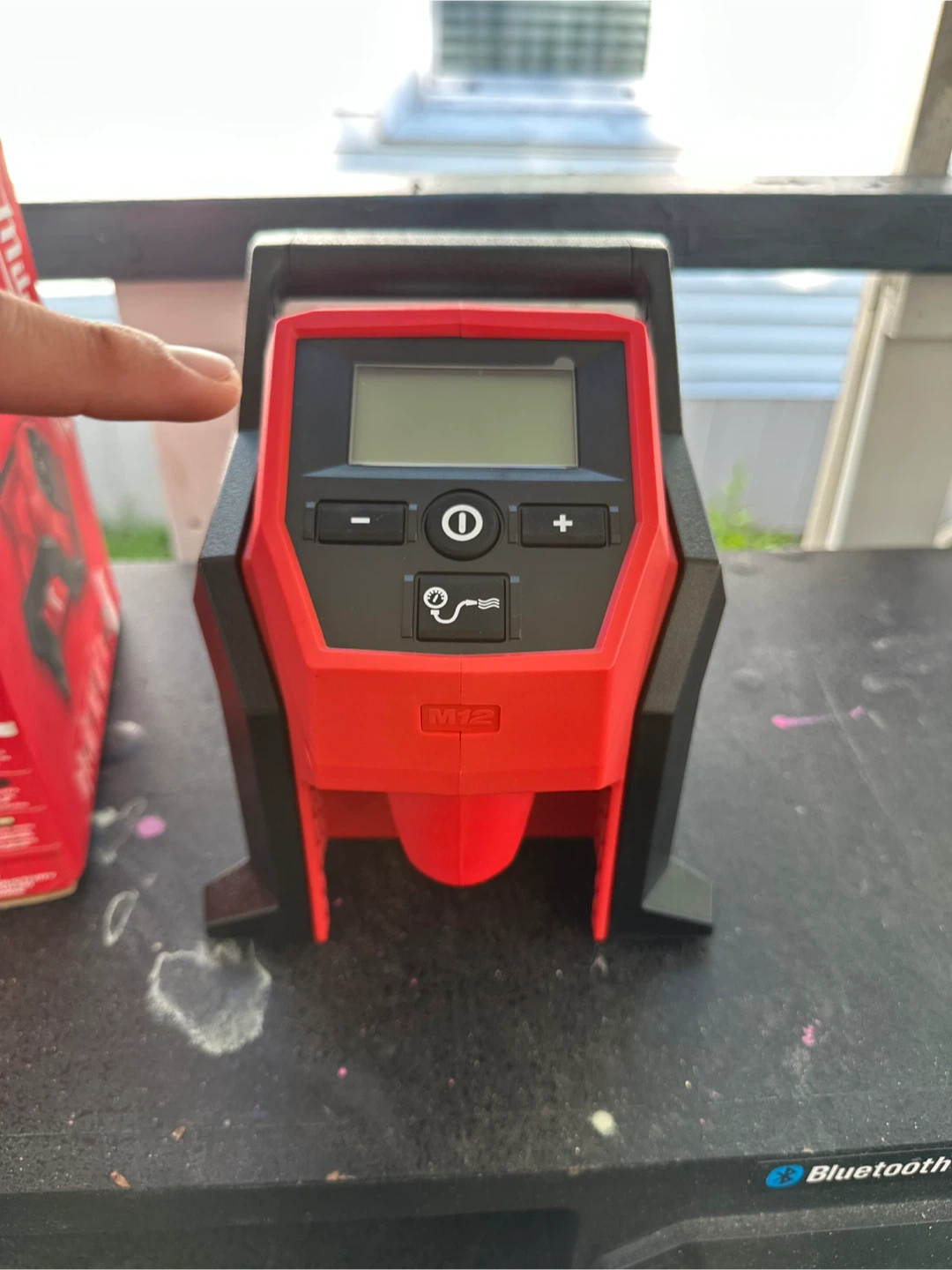 Milwaukee M12 Tire Inflator