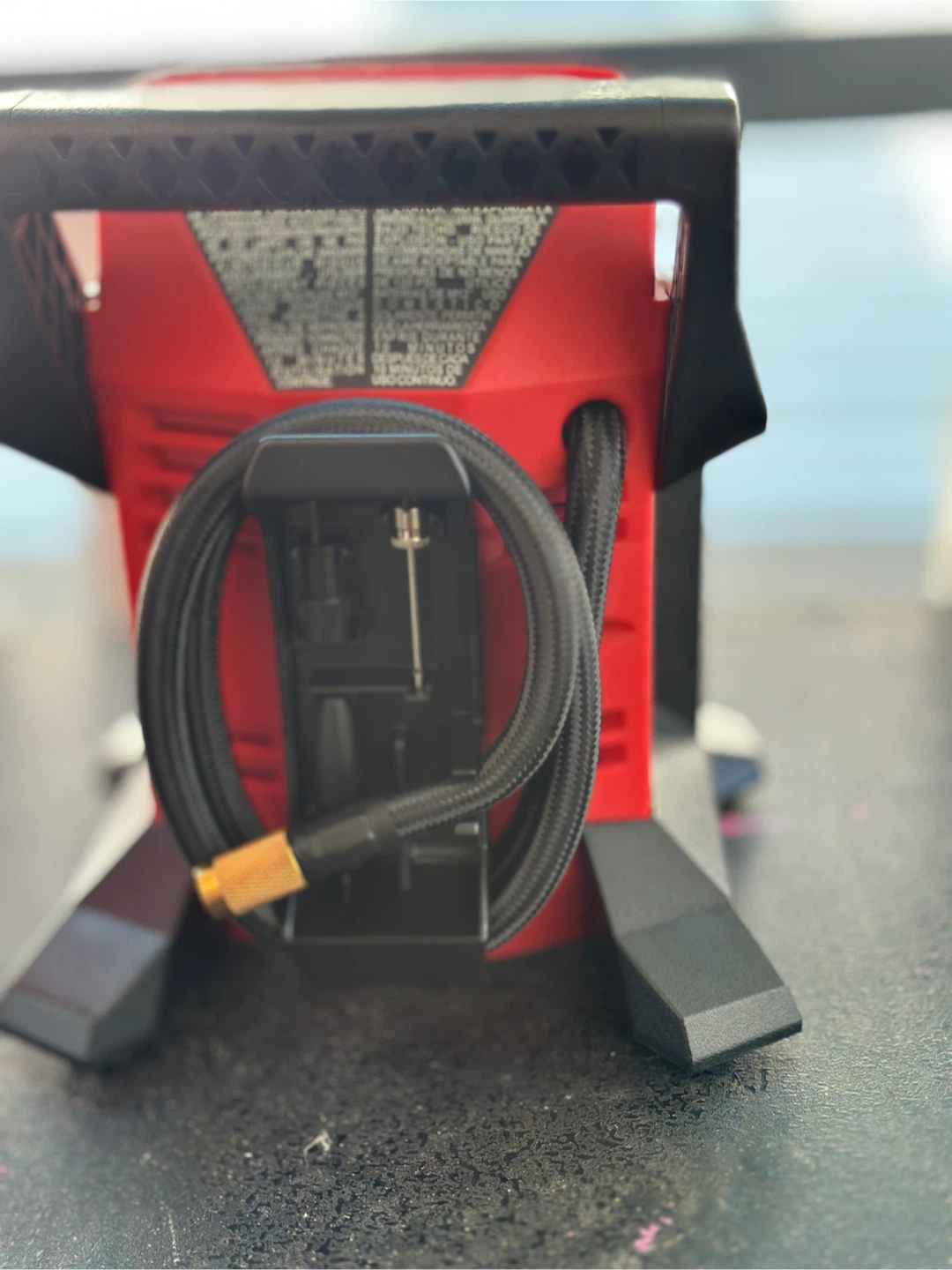 Milwaukee M12 Tire Inflator - photo 3