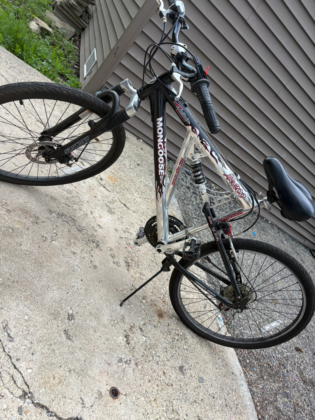 Mongoose XR-200 Mountain Bike - photo 3