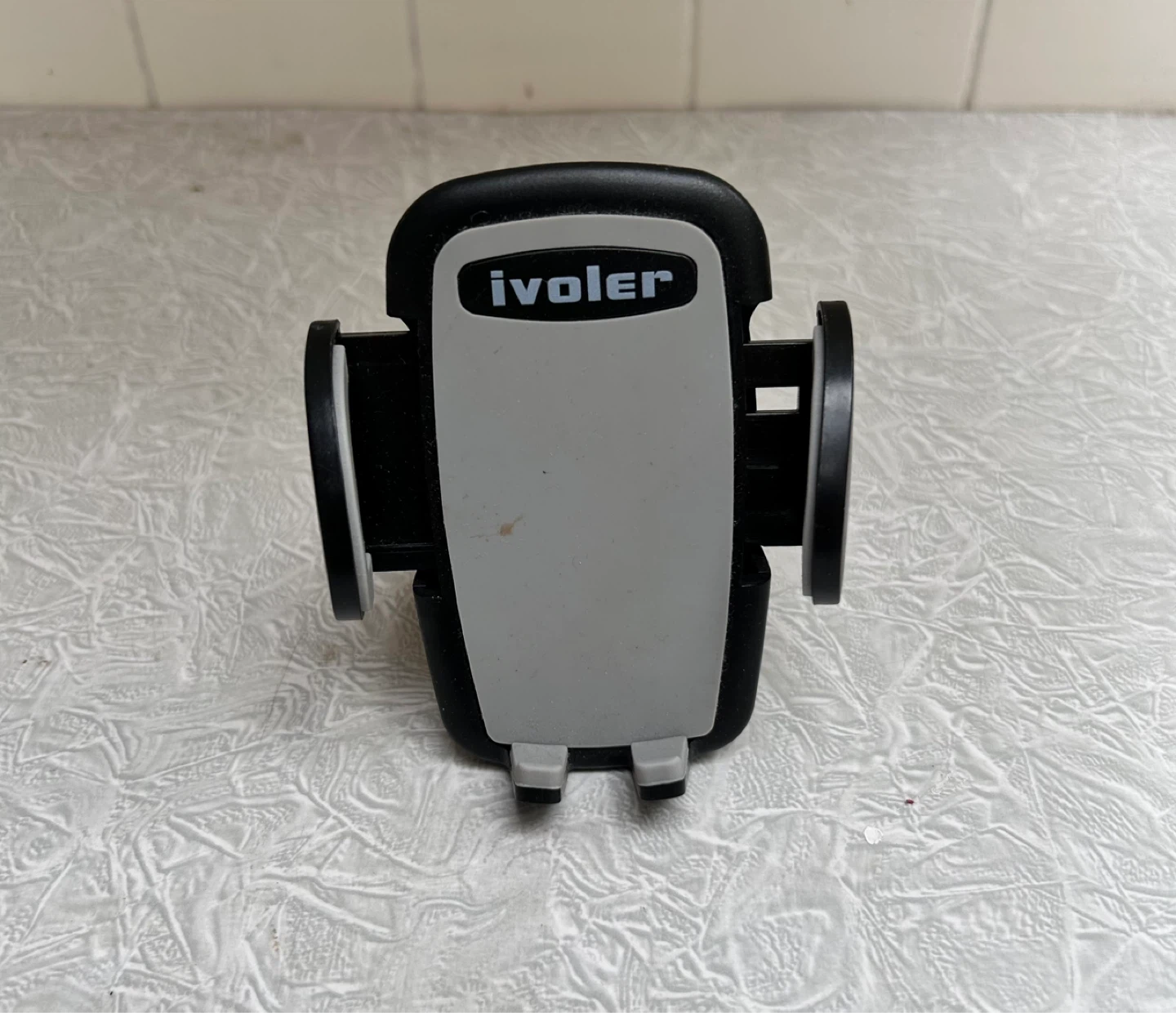 Ivoler and Jellico Car Phone Mounts - photo 2