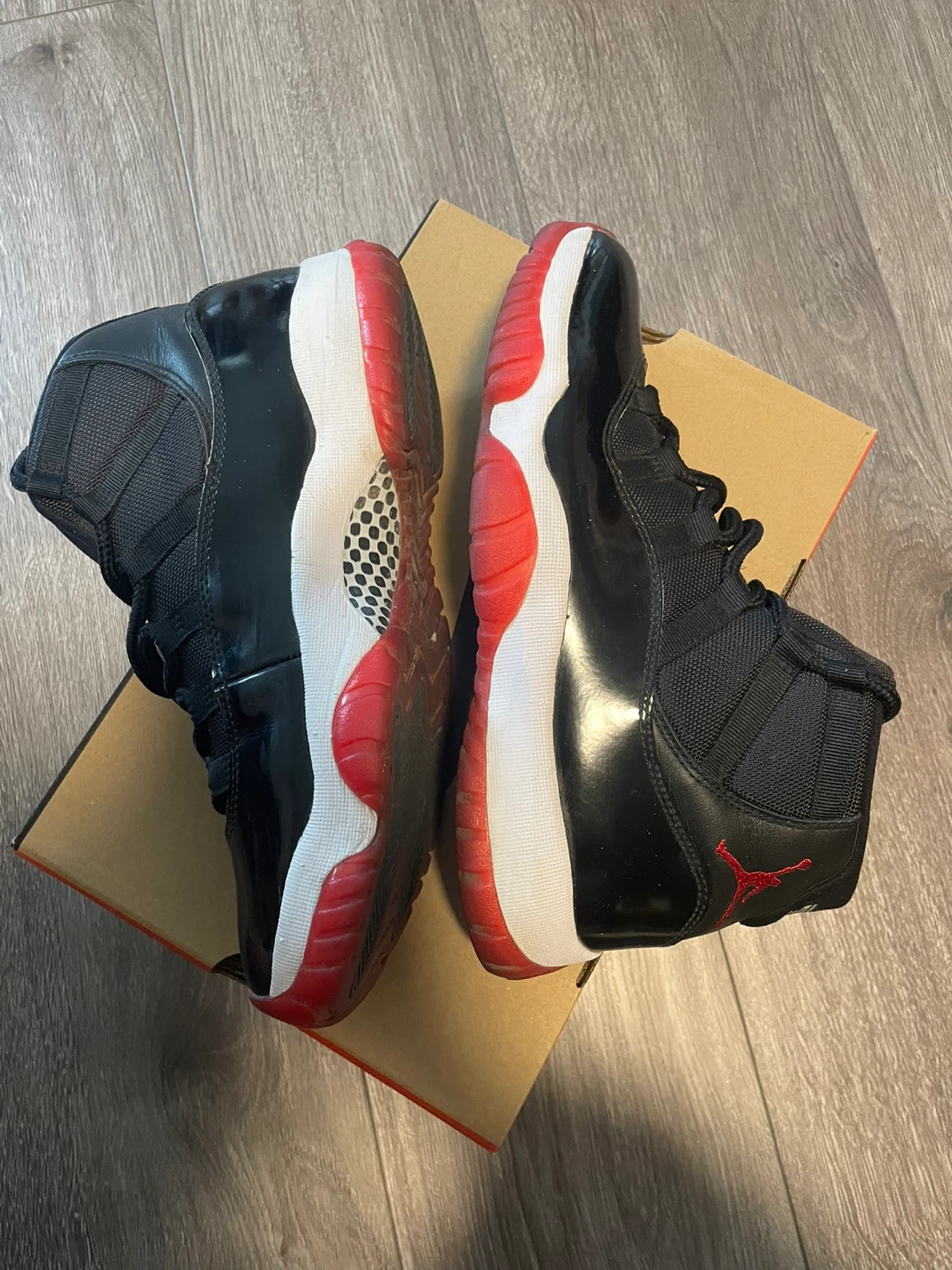 Nike Air Jordan 11 Bred - photo 3