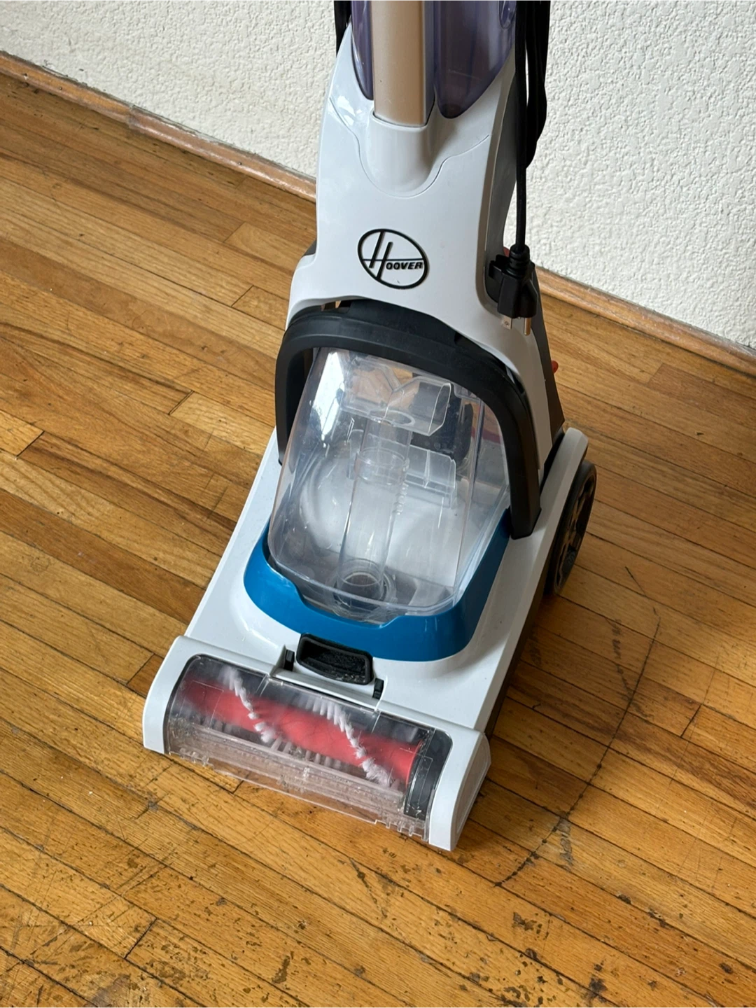 Hoover pet carpet cleaner + solution - photo 4