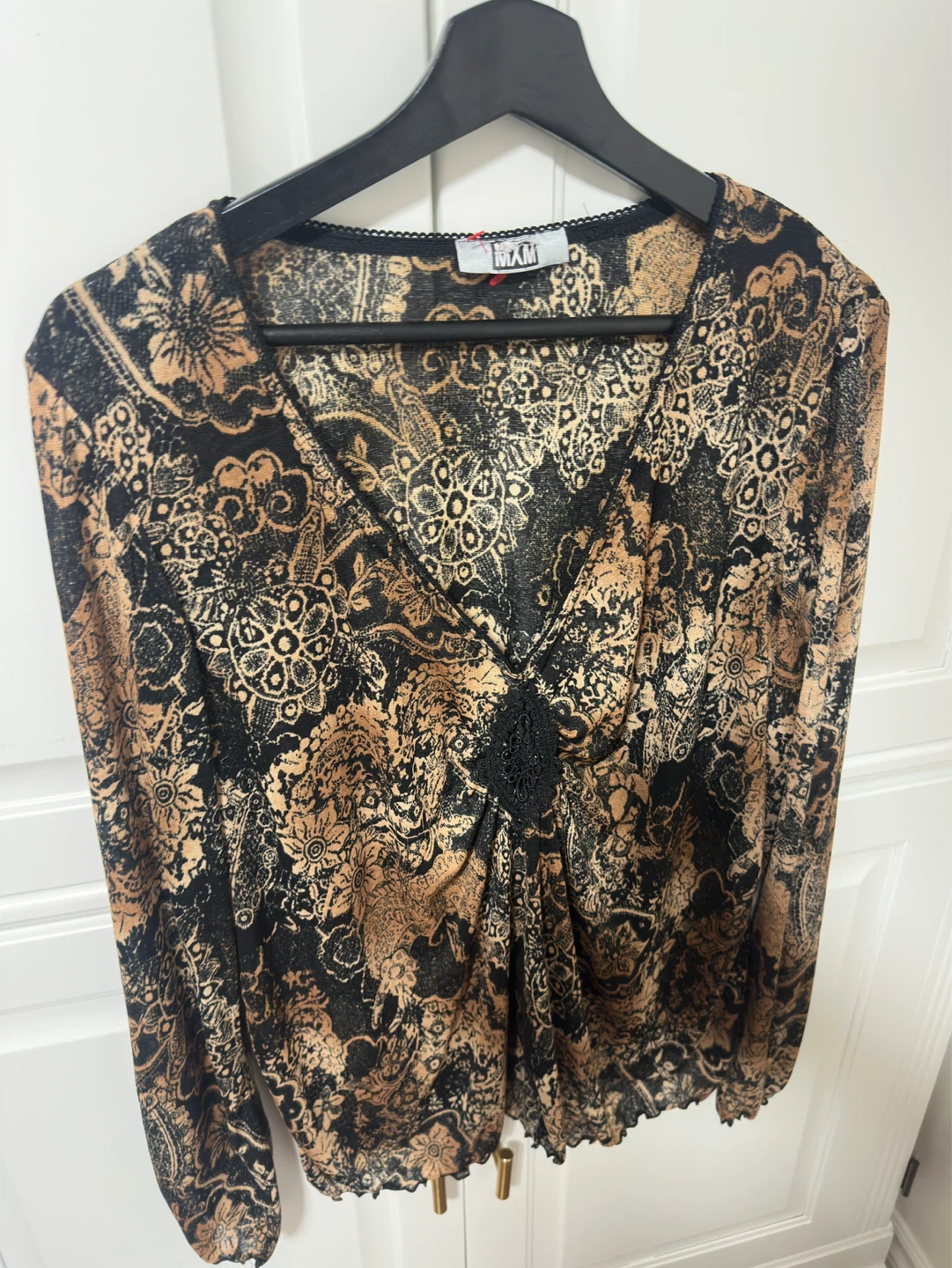 vintage Black and Tan Floral Print Blouse - photo 2