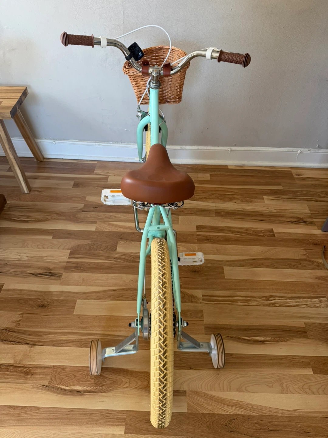 Kids Teal Bike 16“ with Basket and Training Wheels - photo 4