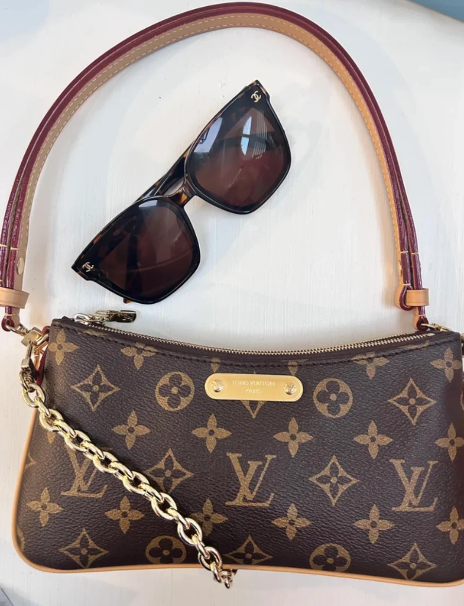 Louis Vuitton Pochette Liv Monogram Bag