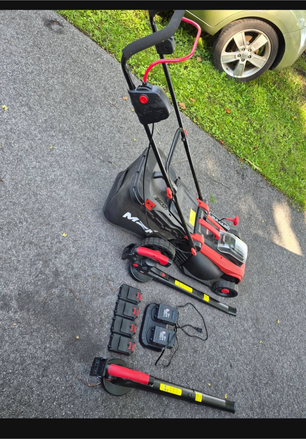 MXK Lawn Mower, Leaf Blower Combo Kit