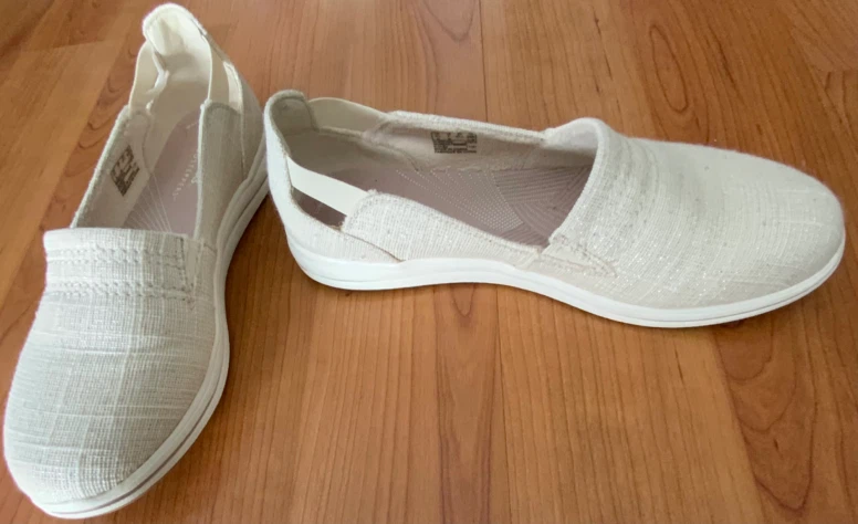 FREE white shoe size 7