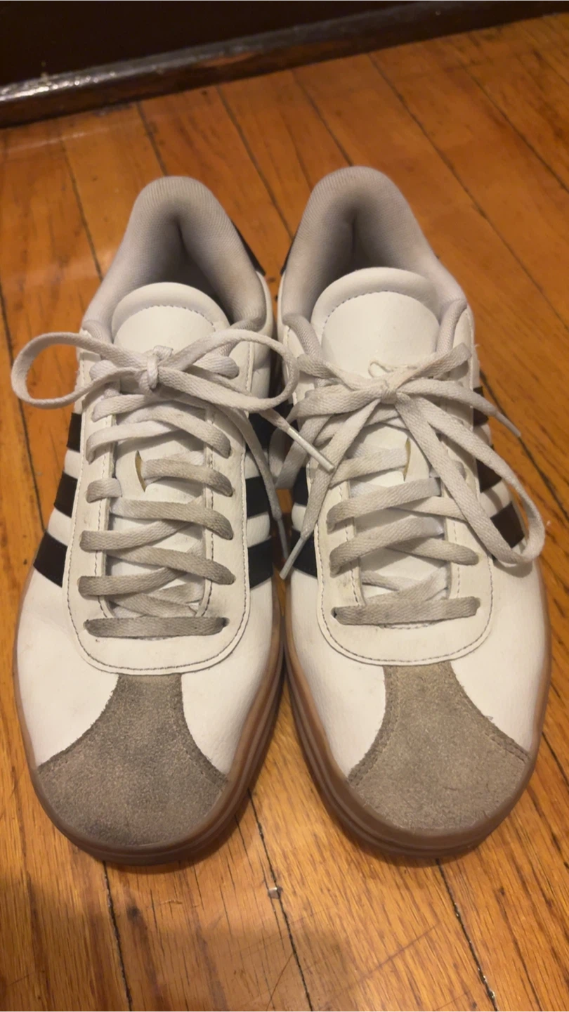 Adidas White & Grey Casual Sneakers