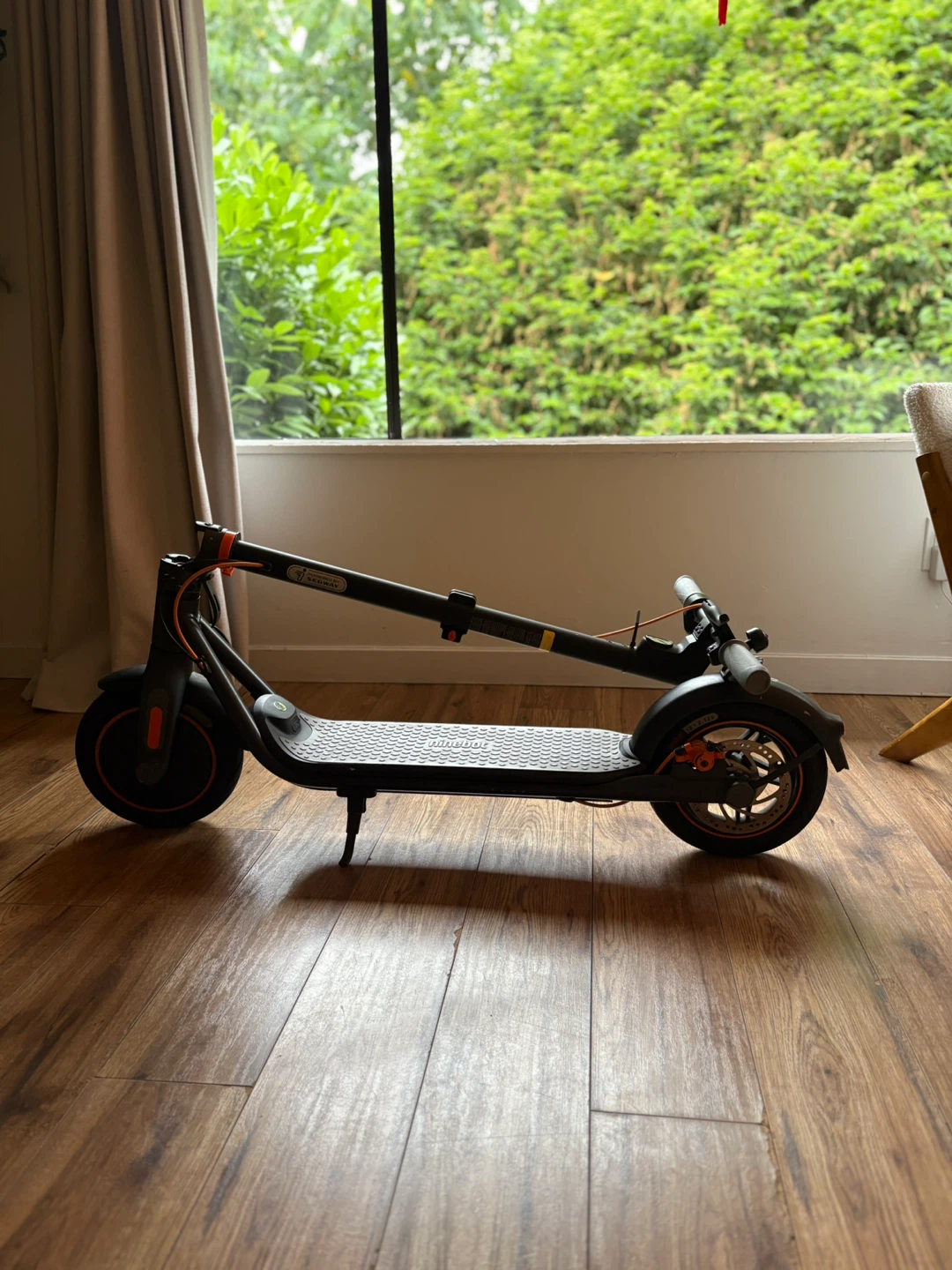 Ninebot Electric Scooter with spare tire and charger - photo 5