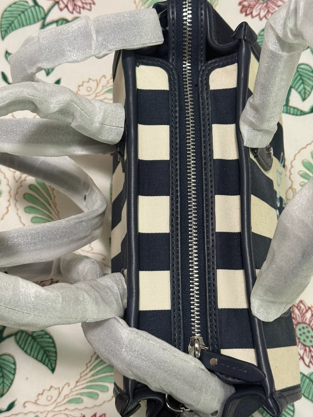Kate Spade New York Striped Tote Bag - photo 4