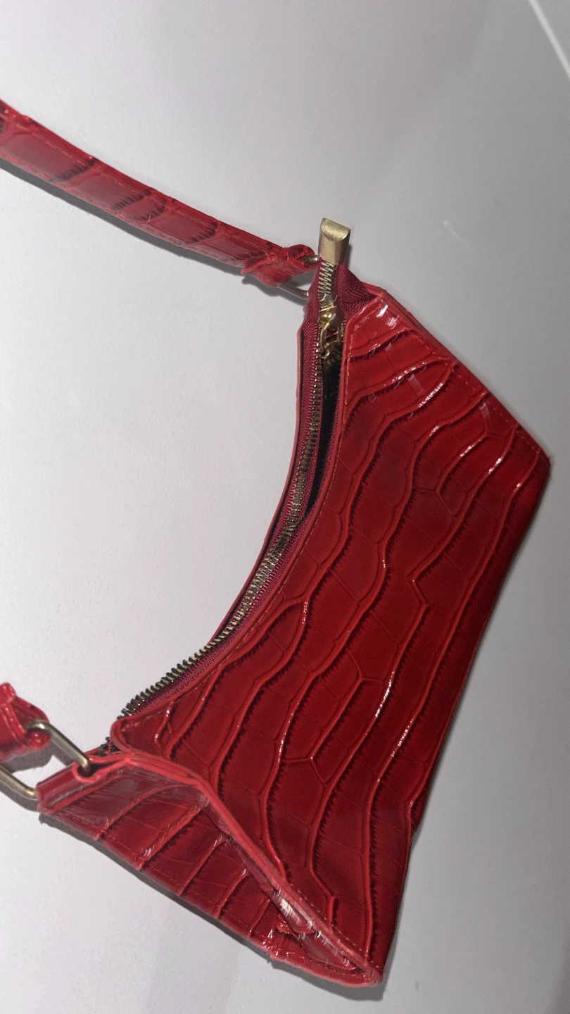 Red Croc Embossed Shoulder Bag - photo 3