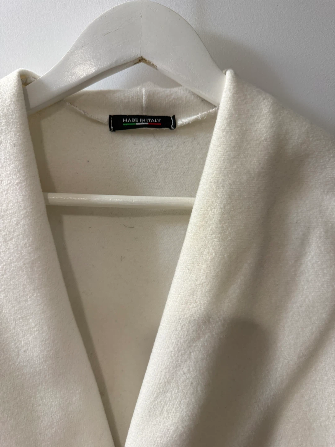 Cream Wrap Coat – Elegant & Timeless - Made in Italy 🇮🇹 - photo 3