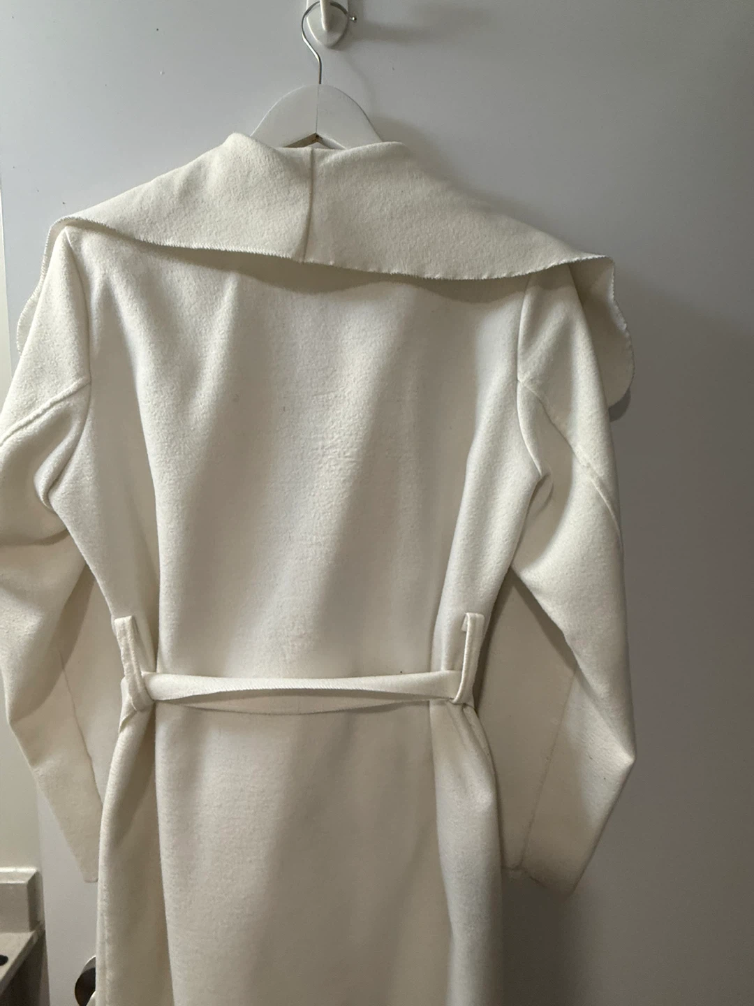 Cream Wrap Coat – Elegant & Timeless - Made in Italy 🇮🇹 - photo 4