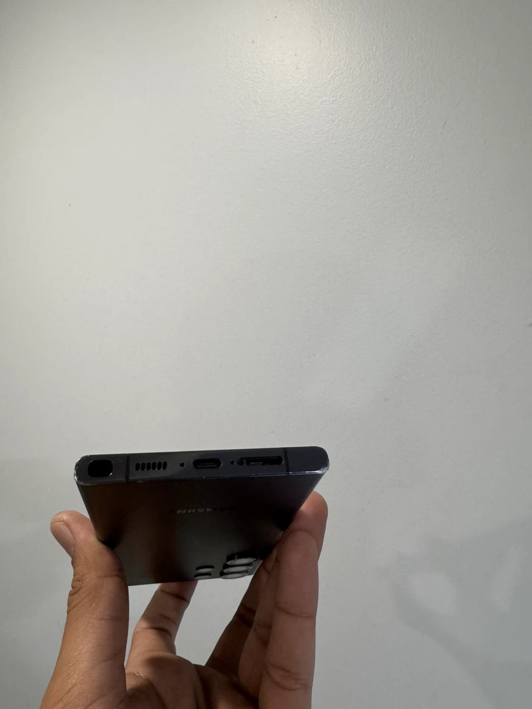 Samsung S23 Ultra 512gb – Screen Scratches /No SPen / No SIMTray - photo 5