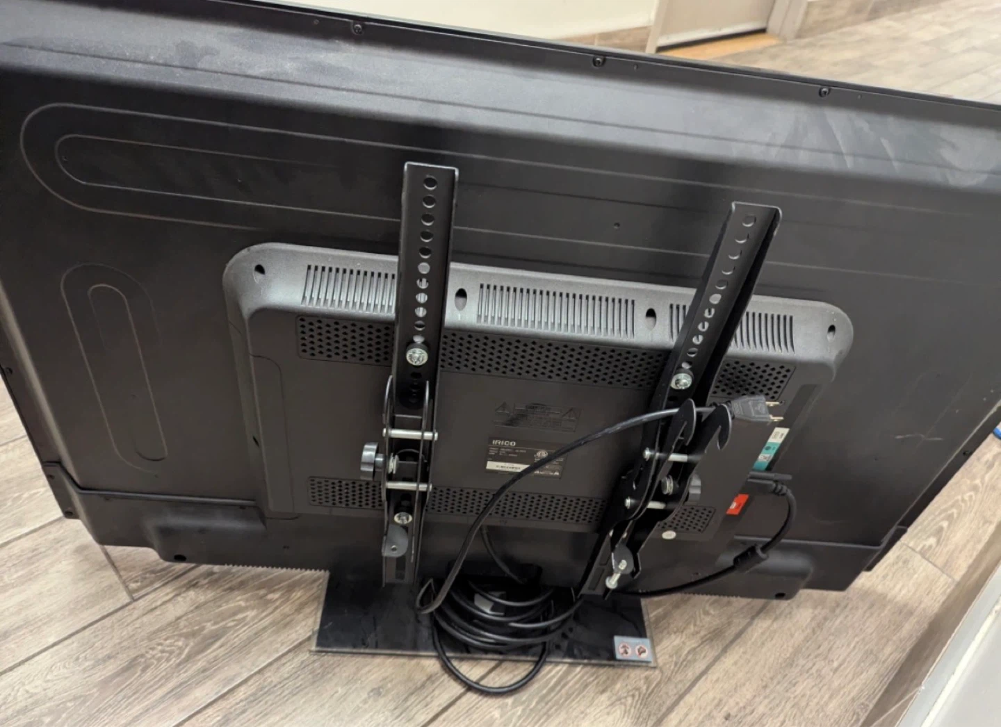 IRICO TV with Remote, HDMI Cable, and Wall Mount - photo 5