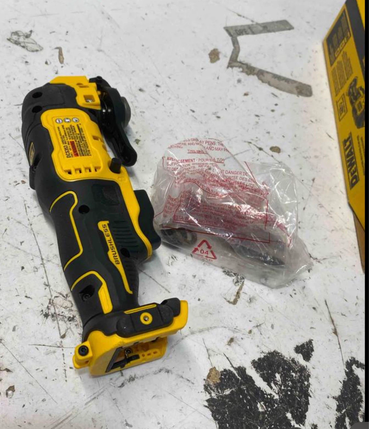 DeWalt Oscillating Multi-Tool DCS353B (Tool Only)