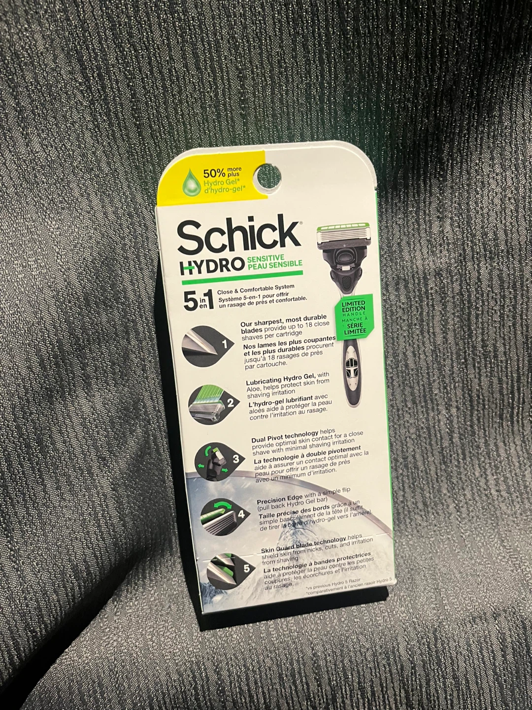 Schick Hydro Sensitive Razor - The Mandalorian & Grogu Edition - photo 2