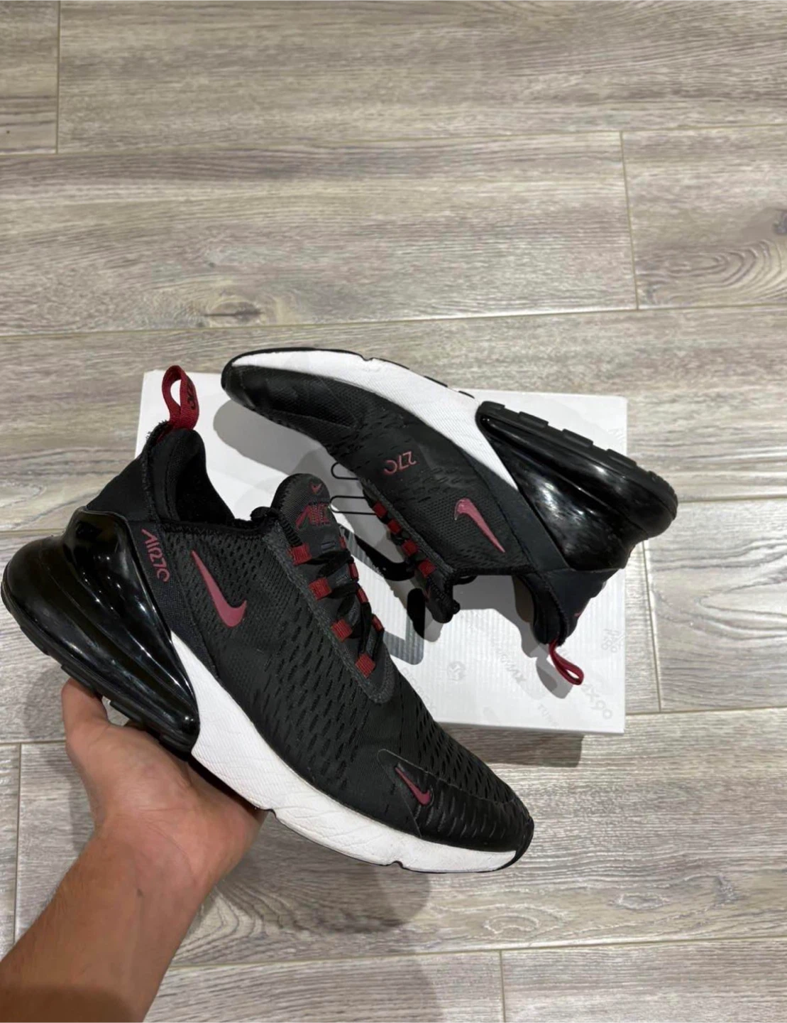 Nike Air Max 270