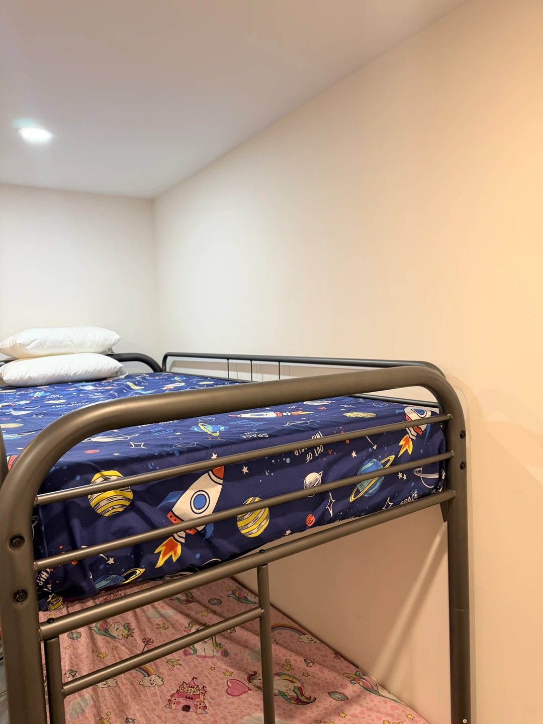Metal Bunk Bed - photo 2