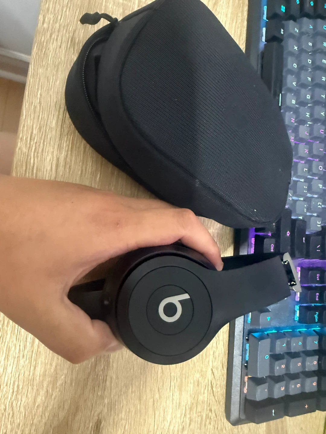 Beats solo 4