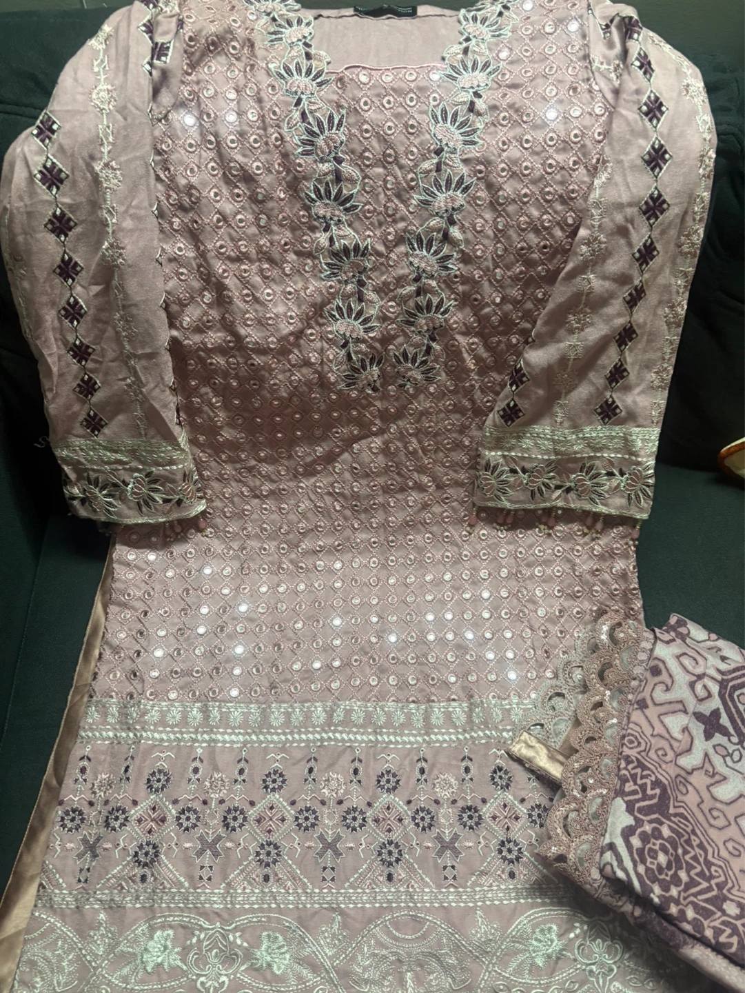 Agha Noor Embroidered Dress - Medium - photo 4