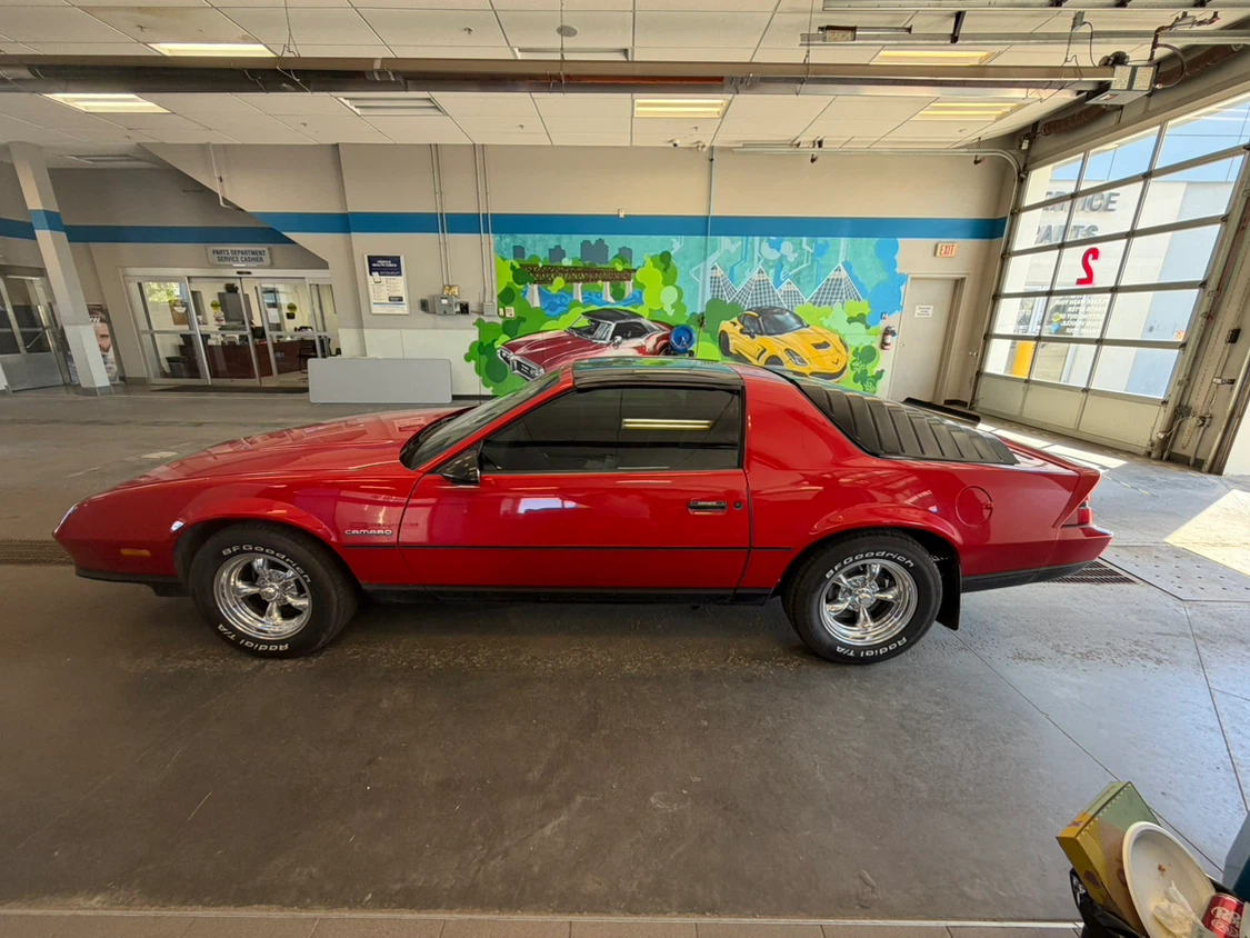 1986 Red Chevrolet Camaro V6