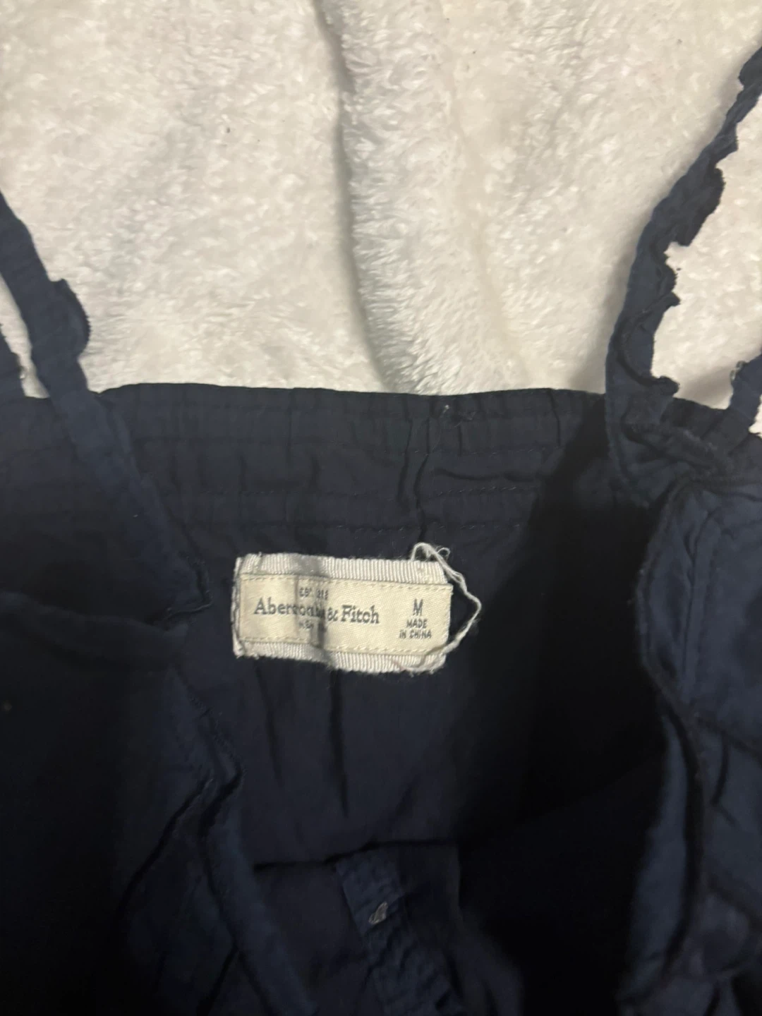 Abercrombie & Fitch navy blue cami top - photo 2